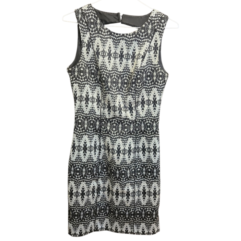 🌟H&M Black and White Sheath Mini Dress Sleeveless Crew Neck